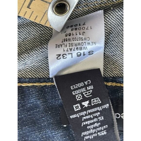 Calvin Klein Jeans Womens 16 Blue Modern Flared Low Rise Medium Wash 36x32 - Picture 10 of 15